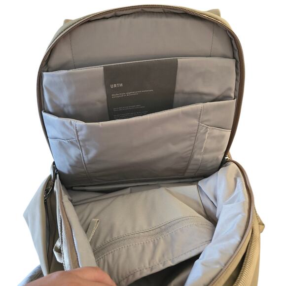 Urth Arkose Versitile Everyday Backpack 20L - Picture 4 of 6